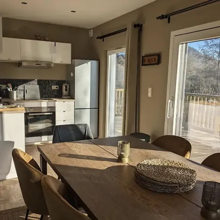 Le Ruisseau - 8p Appartement *